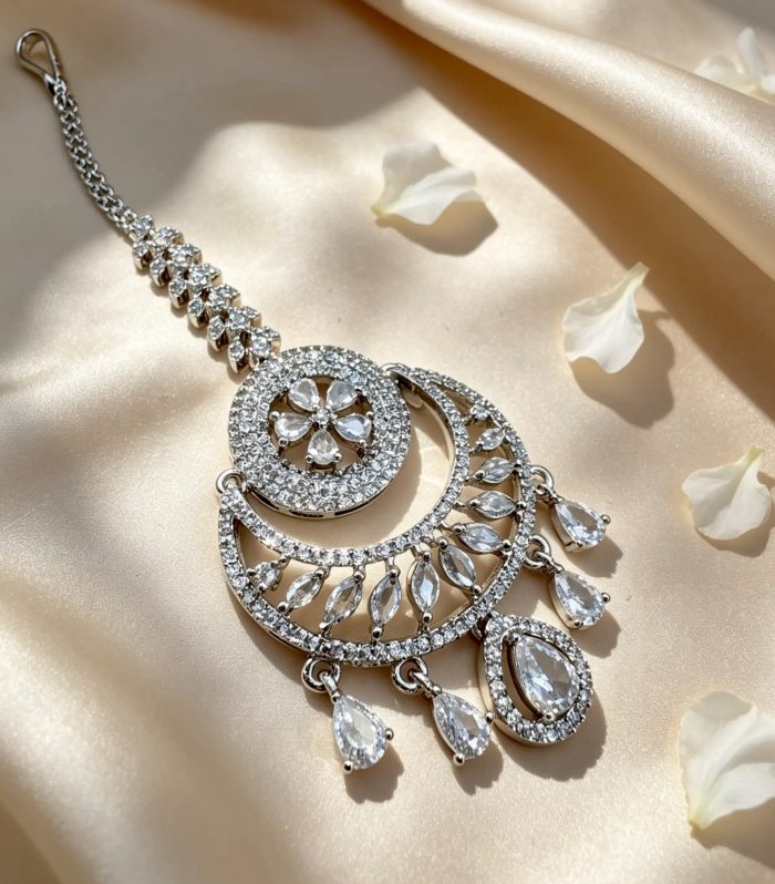 Floral Crescent Tika