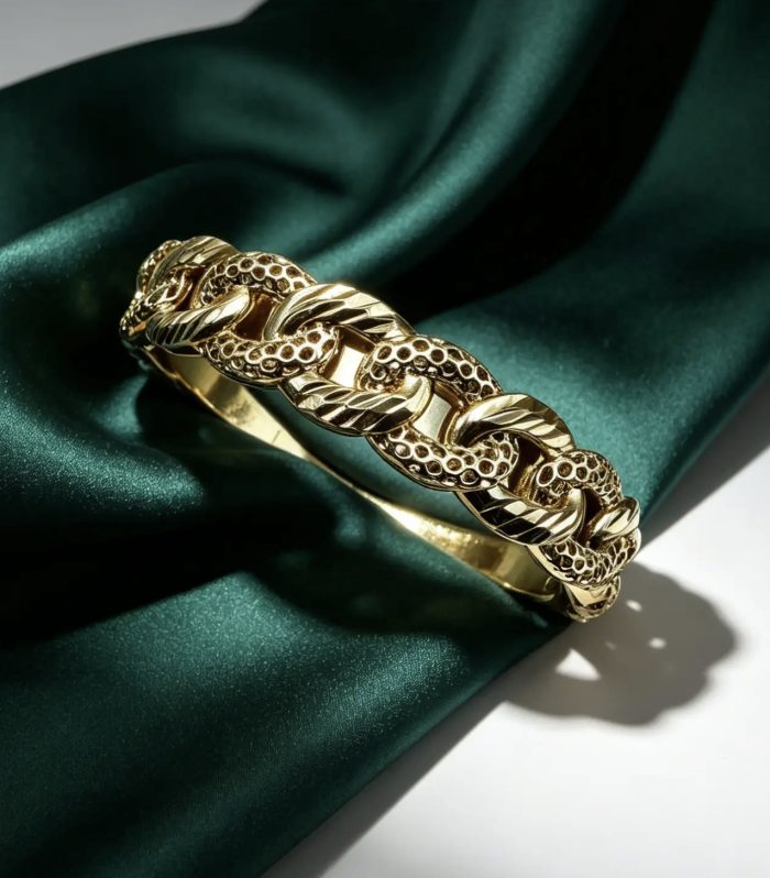 The Gilded Link Bracelet
