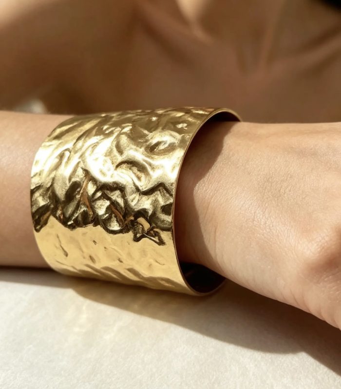 The Fluid Wave Cuff