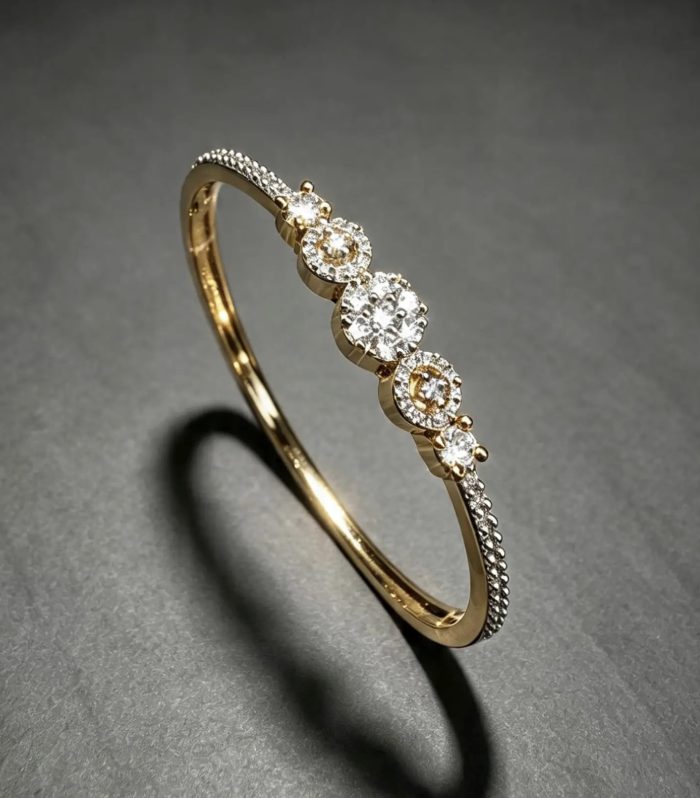 Graduated Cluster Bracelet