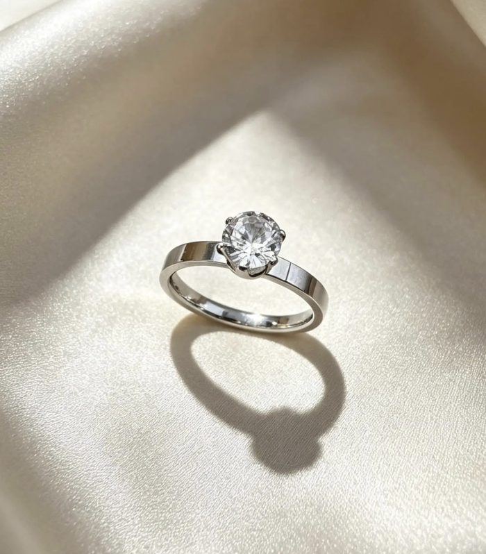 Minimalist Solitaire Sparkle