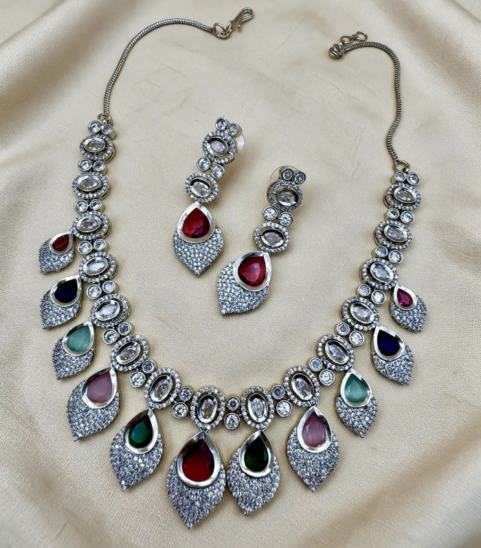 Audrey Leaf-Drop Set